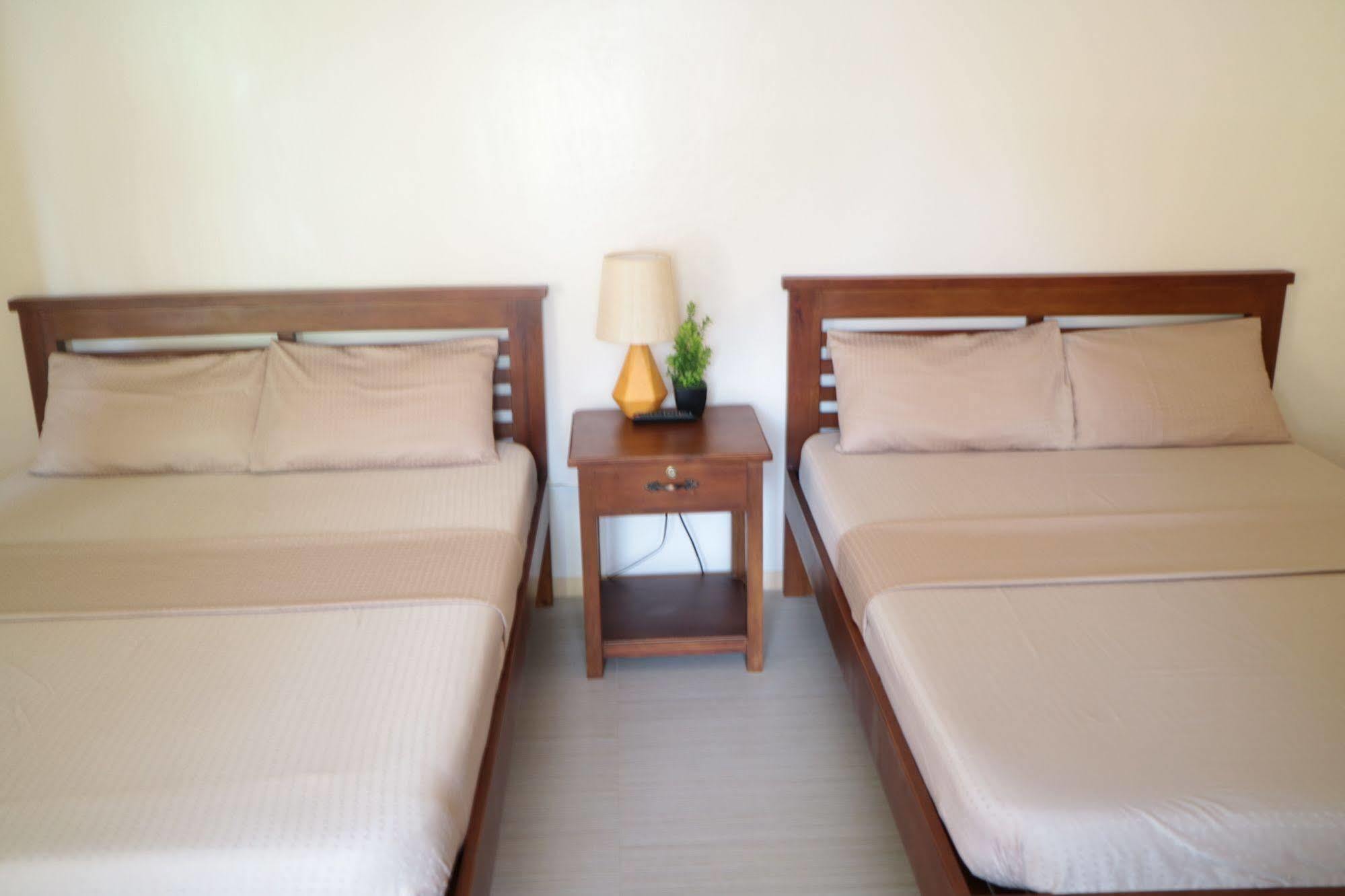 Jannah Glycel Beach House Hotel Guimaras Exterior foto