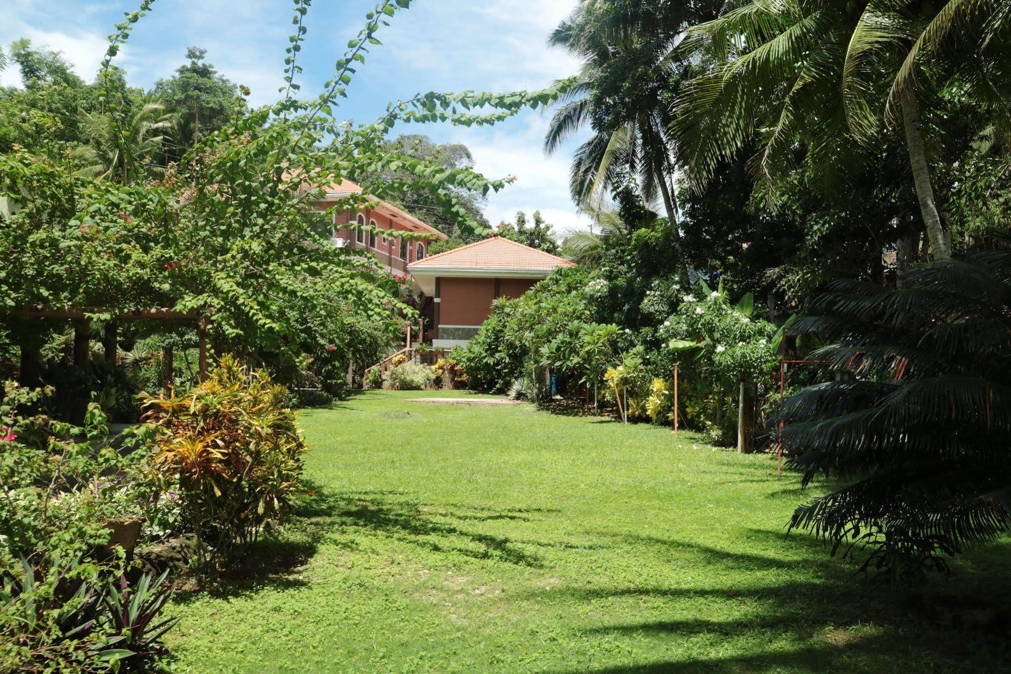 Jannah Glycel Beach House Hotel Guimaras Exterior foto